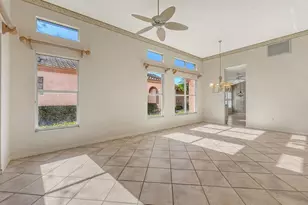 3822 Alamanda Dr, Sarasota, FL 34238 - Photo 5