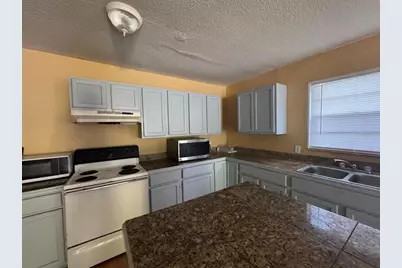 140 E 12th Street, Apopka, FL 32703 - Photo 11