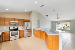 12 Sawfish Ln, Kissimmee, FL 34759 - Photo 5