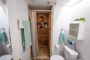 4829 Walden Cir, Orlando, FL 32811 - Photo 17