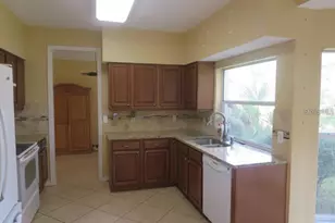 3537 Moss Pointe Pl, Lake Mary, FL 32746 - Photo 9