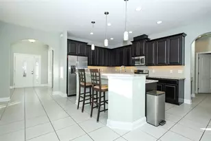 4043 Lake Bosse View Dr, Orlando, FL 32810 - Photo 9