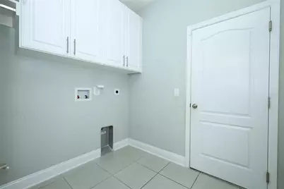 4043 Lake Bosse View Drive, Orlando, FL 32810 - Photo 15