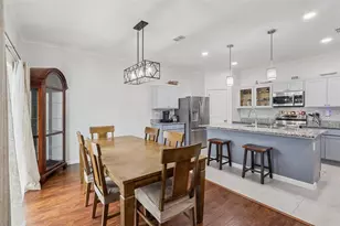 2270 Hemingway Cir, Groveland, FL 34736 - Photo 5