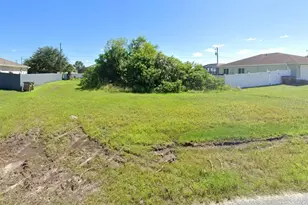 937 NW 5th Pl, Cape Coral, FL 33993 - Photo 1