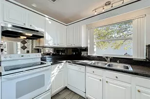 1613 Carrera Dr, The Villages, FL 32159 - Photo 29