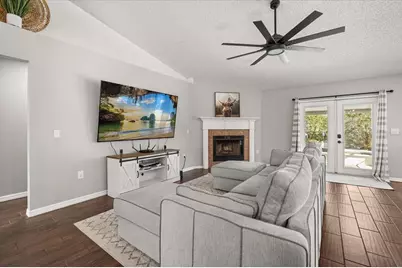 275 Walnut Avenue, Orange City, FL 32763 - Photo 9