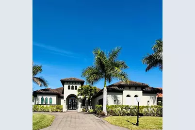 8533 S Lake Circle, Fort Myers, FL 33908 - Photo 3