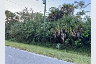 2521 20th Avenue NE, Naples, FL 34120 - Photo 1