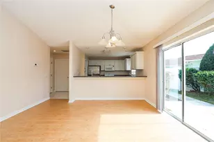 8620 SE 166th Birchbrook Loop, The Villages, FL 32162 - Photo 11