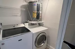 1948 Lake Atriums Cir, Orlando, FL 32839 - Photo 13