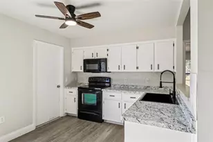 909 Hendon Pl, Kissimmee, FL 34758 - Photo 11