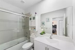 549 NE 206th Ln, Miami, FL 33179 - Photo 17