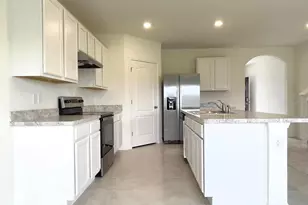 1483 Fox Squirrel Dr, Davenport, FL 33897 - Photo 9