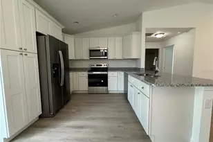 24 Malauka Loop Pl, Ocklawaha, FL 32179 - Photo 5