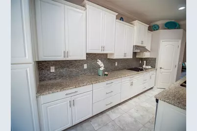 12831 Colonnade Circle, Clermont, FL 34711 - Photo 11