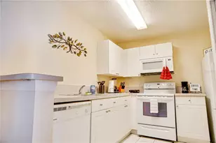 8812 Grand Palms Cir, Kissimmee, FL 34747 - Photo 5