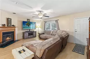 37806 Brookside Dr, Eustis, FL 32736 - Photo 3