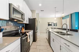 4960 Windermere Ave, Kissimmee, FL 34746 - Photo 7