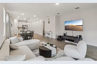 654 Heritage Square Drive, Haines City, FL 33844 - Photo 5