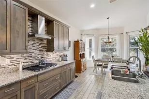 735 Black Eagle Dr, Groveland, FL 34736 - Photo 9