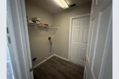 3090 Birmingham Boulevard, Orlando, FL 32829 - Photo 9