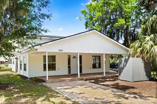 7247 Treasure Island Rd, Leesburg, FL 34788 - Photo 1
