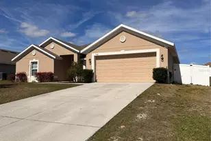 402 Edith Dr, Fruitland Park, FL 34731 - Photo 3