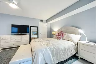 1265 St Tropez Cir, Orlando, FL 32806 - Photo 35