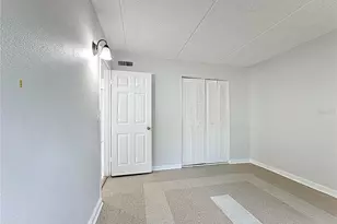 694 Michigan Ct, Saint Cloud, FL 34769 - Photo 17