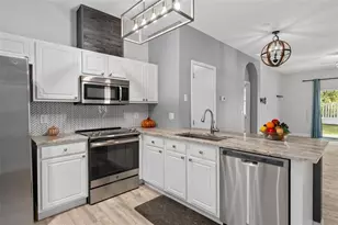 9985 Shadow Creek Dr, Orlando, FL 32832 - Photo 7