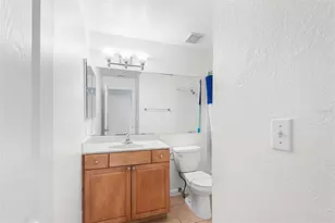 12293 Sailwinds Dr, Largo, FL 33773 - Photo 11