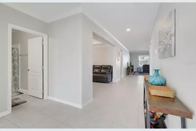 1814 Forest Glen Drive, Fruitland Park, FL 34731 - Photo 5