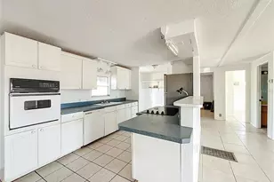 2921 Periwinkle Dr, Groveland, FL 34736 - Photo 19