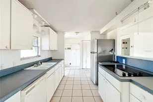 2921 Periwinkle Dr, Groveland, FL 34736 - Photo 21