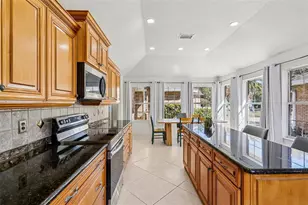 5 Watkins Pl, Palm Coast, FL 32164 - Photo 9