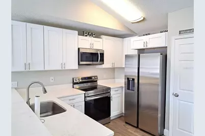 10318 Crystal Point Drive, Orlando, FL 32825 - Photo 5