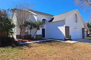 10318 Crystal Point Dr, Orlando, FL 32825 - Photo 3