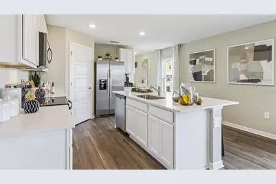 8459 Madrid Street, Lakeland, FL 33810 - Photo 3