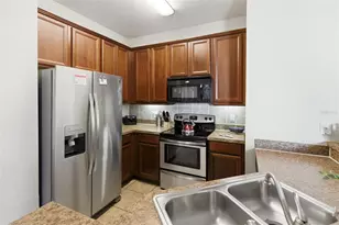 2742 Oakwater Dr, Kissimmee, FL 34747 - Photo 11