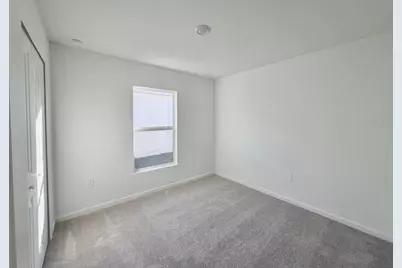 2122 Chris Drive, Winter Haven, FL 33884 - Photo 9