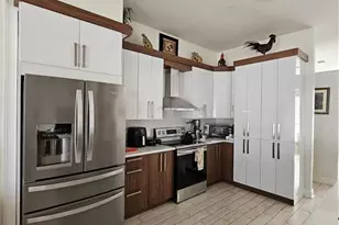 2826 Middleton Cir, Kissimmee, FL 34743 - Photo 11