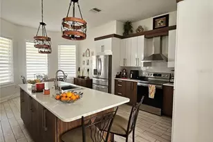 2826 Middleton Cir, Kissimmee, FL 34743 - Photo 9