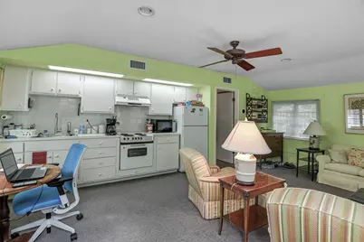 2035 Lake Sue Drive, Orlando, FL 32803 - Photo 35