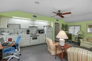 2035 Lake Sue Dr, Orlando, FL 32803 - Photo 35