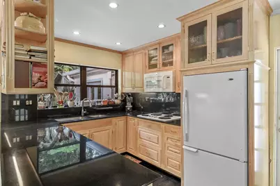 2035 Lake Sue Drive, Orlando, FL 32803 - Photo 17