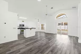 726 Kildrummy Dr, Davenport, FL 33896 - Photo 3