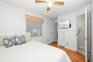 1125 Elkhart Cir, Tavares, FL 32778 - Photo 3