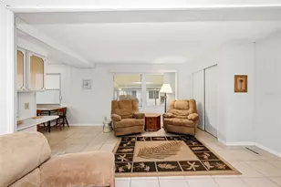 1125 Elkhart Cir, Tavares, FL 32778 - Photo 9