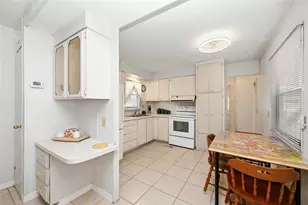 1125 Elkhart Cir, Tavares, FL 32778 - Photo 13